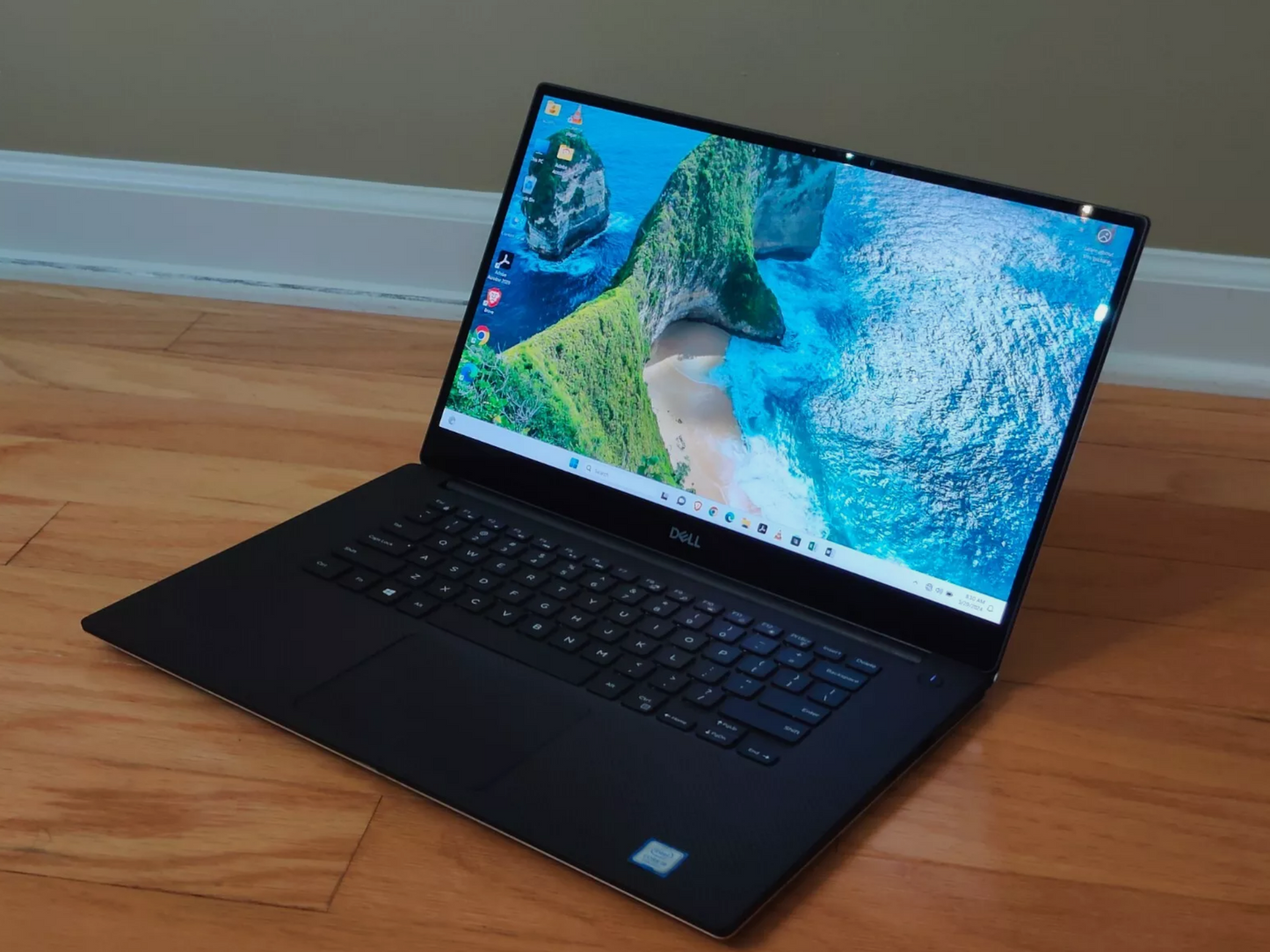DELL i9 4K Touch Gaming Laptop 15" 32GB RAM 512GB SSD Nvidia 4GB